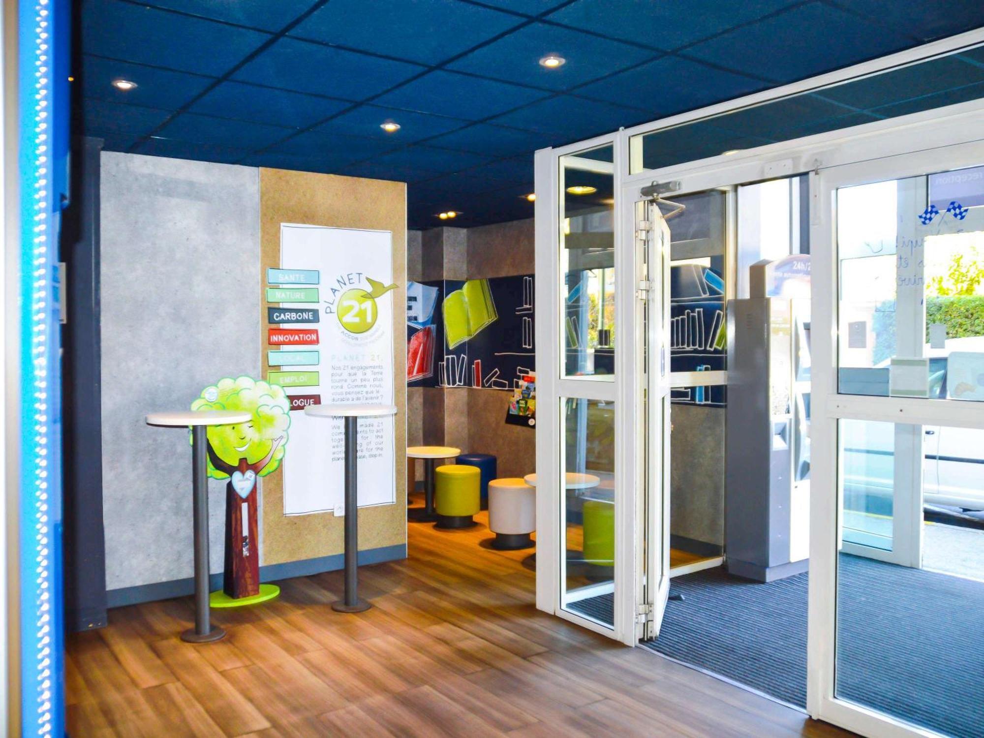 Ibis Budget Hyères Exterior foto